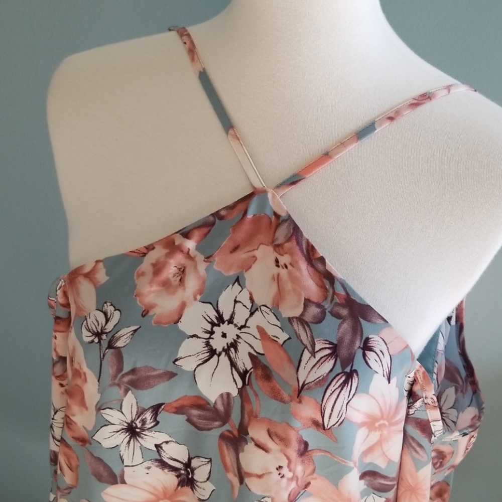 Sugar Lips floral dress. Size Med. Perfect - Picture 2 of 4